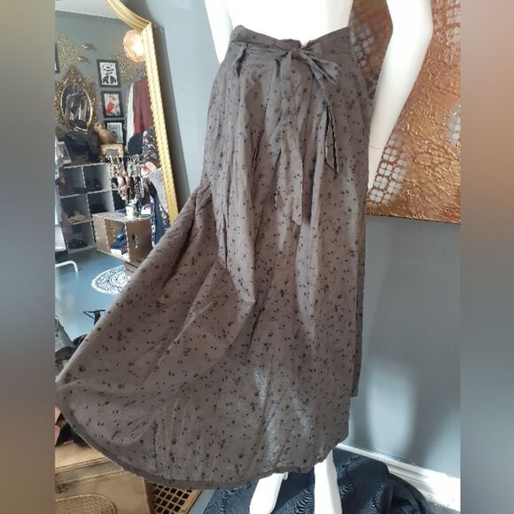 Kemi Telford 100% Full Maxi Skirt - Picture 11 of 13